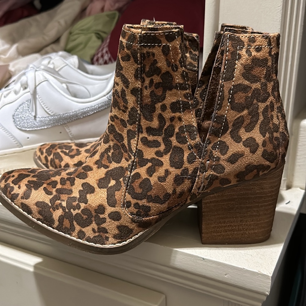 Terry Leopard Booties - Picture 3 of 3
